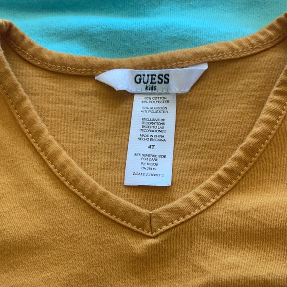 Guess Tee - Picture 2 of 2